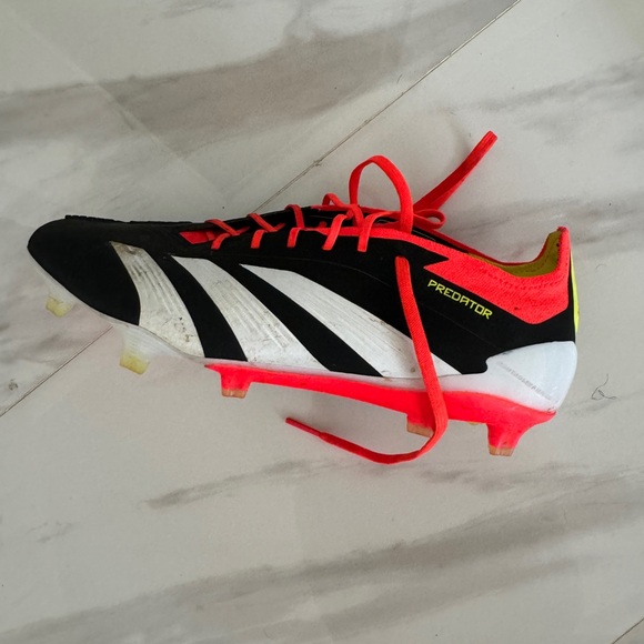 Adidas Predator 30 Elite - Picture 1 of 4
